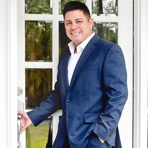 Meet your Posher, Eric